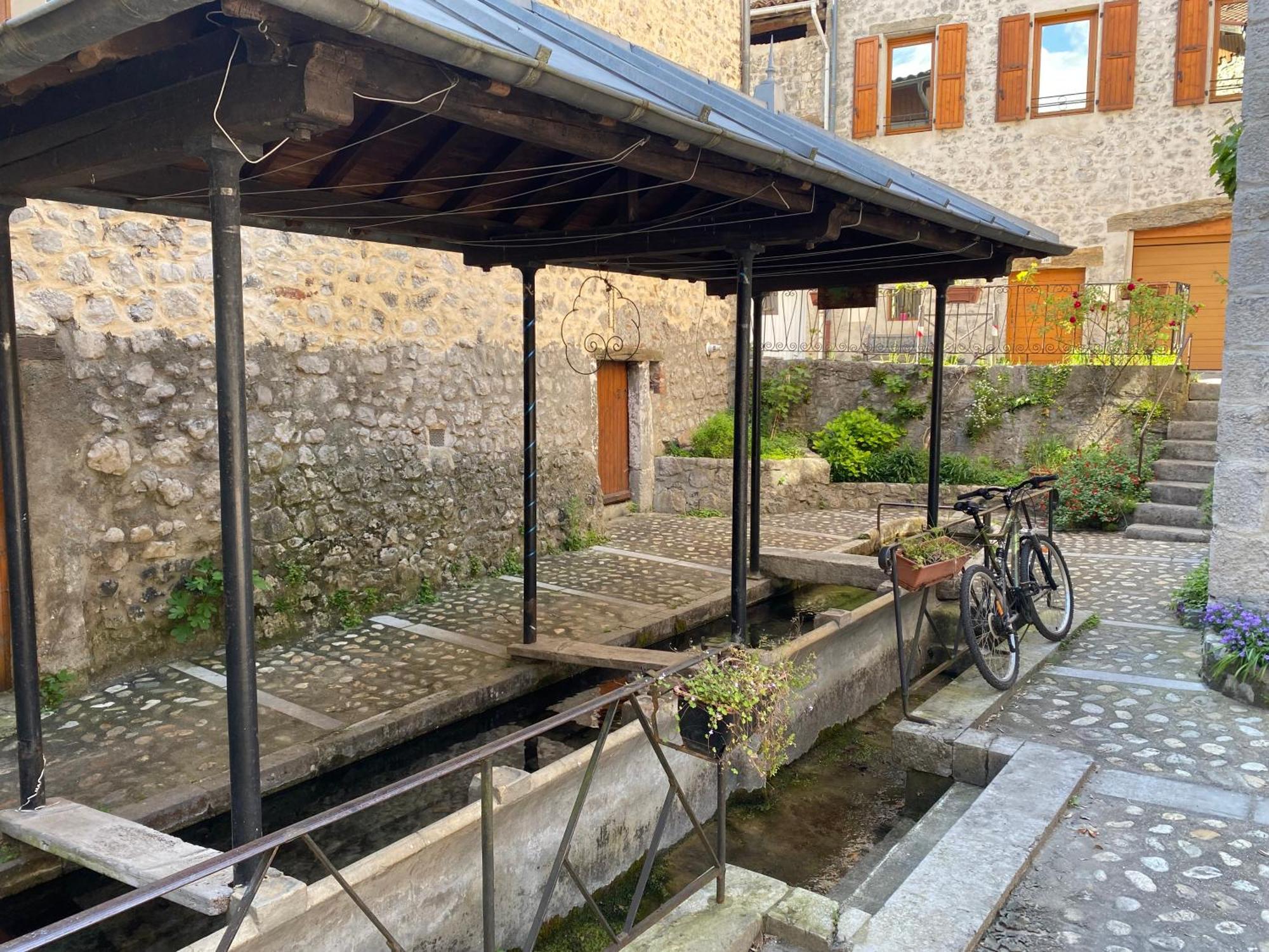 Hébergement de vacances Maison De Village Au Pied De La Montagne Lumbin