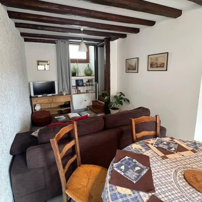 Maison De Village Au Pied De La Montagne Holiday home