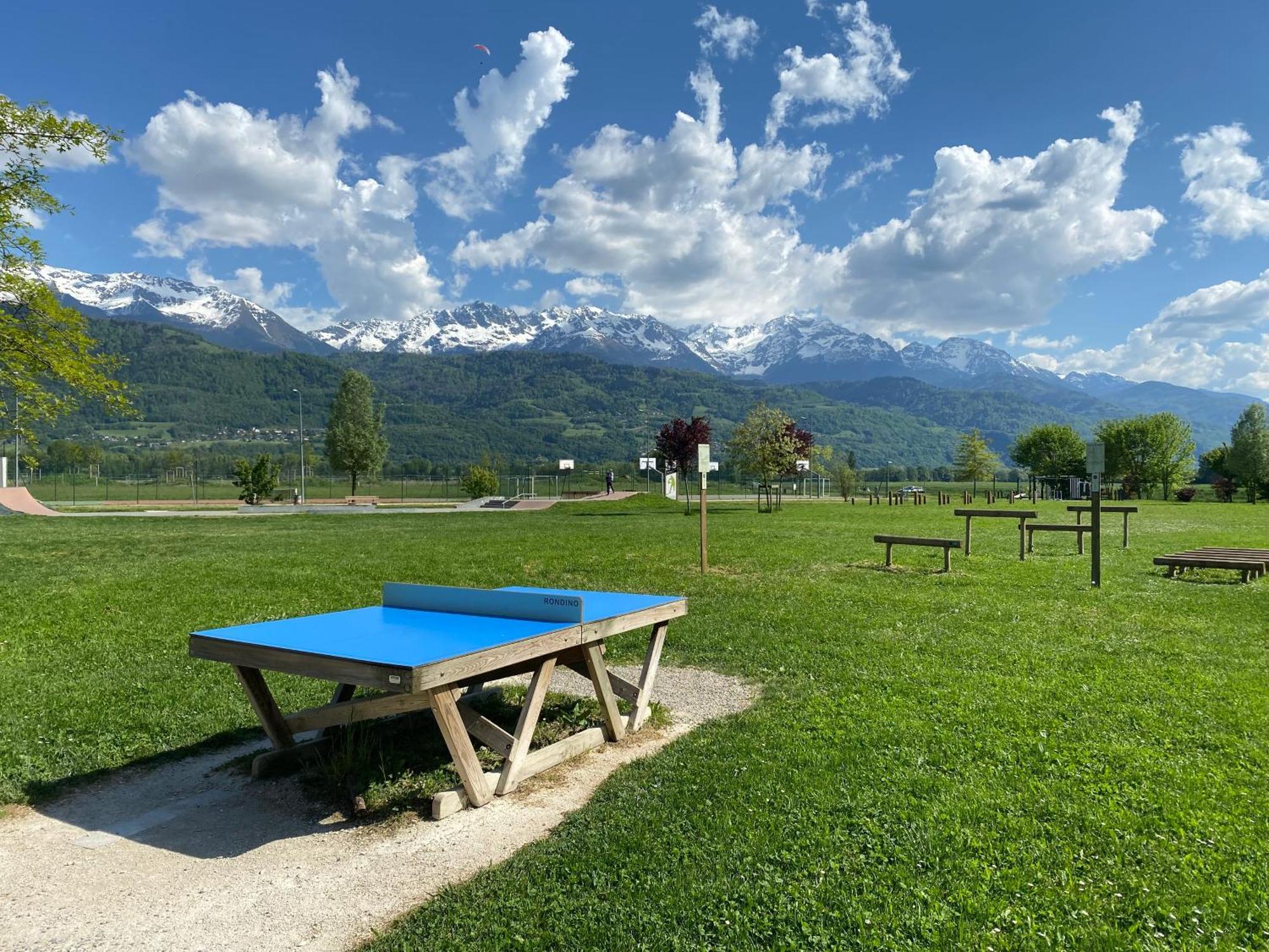 Maison De Village Au Pied De La Montagne